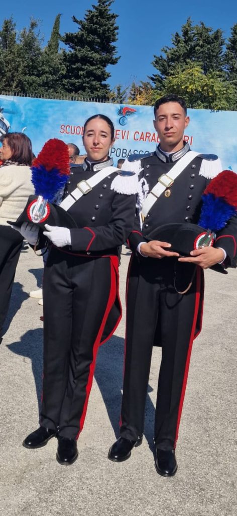 Forino (Av): I Gemelli Domenico e Maria Luisa Avagnano Giurano Fedeltà ai Carabinieri ed alla Repubblica Italiana.Grande Onore per la cittadina irpina in un caso veramente unico e raro