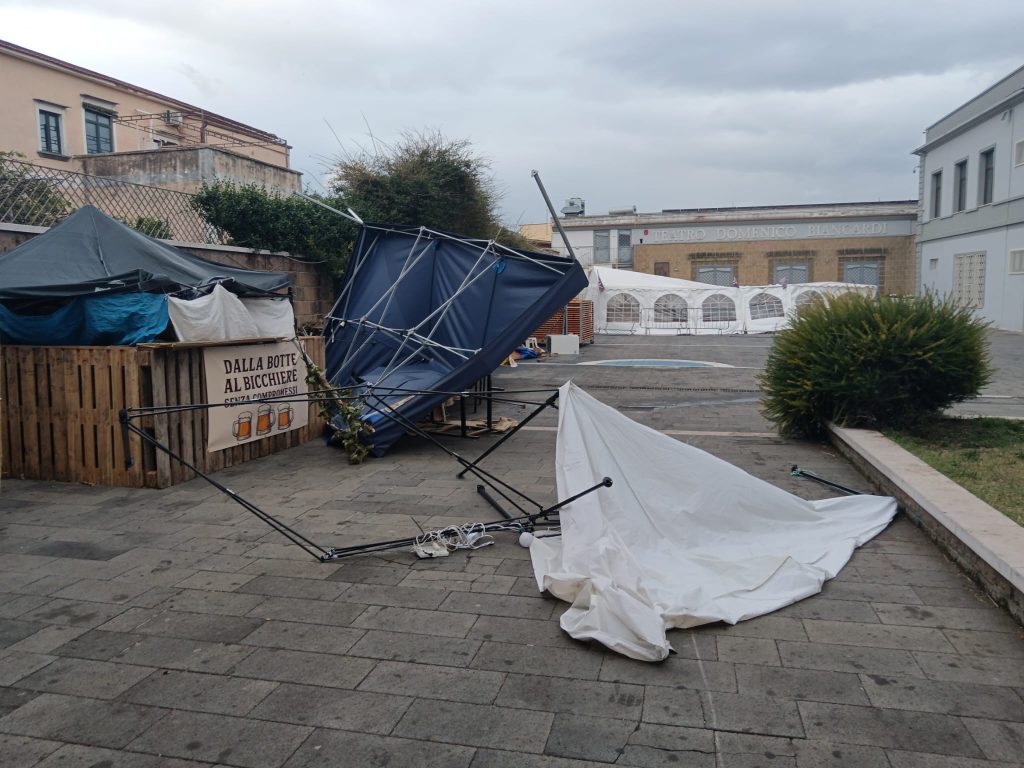 Maltempo ad Avella: danni alle strutture della Sagra della Castagna e della Nocciola