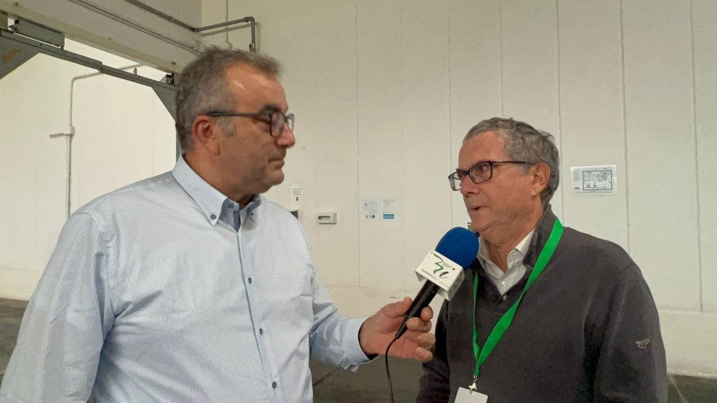 Innovazione e sostenibilità: all’Università di Salerno le Giornate Tecniche Nazionali sul Nocciolo. Oggi tappa aSperone alla Filano SRL Video Innovazione e sostenibilità: all’Università di Salerno le Giornate Tecniche Nazionali sul Nocciolo. Oggi tappa aSperone alla Filano SRL Video