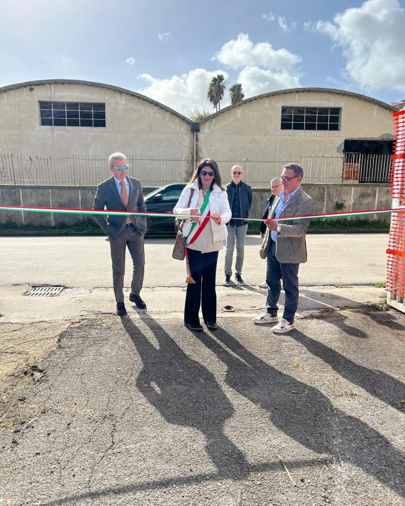 Somma Vesuviana, ripartono i lavori alla Ex Bertona: “La nuova scuola sarà pronta a giugno” Somma Vesuviana, ripartono i lavori alla Ex Bertona: “La nuova scuola sarà pronta a giugno”