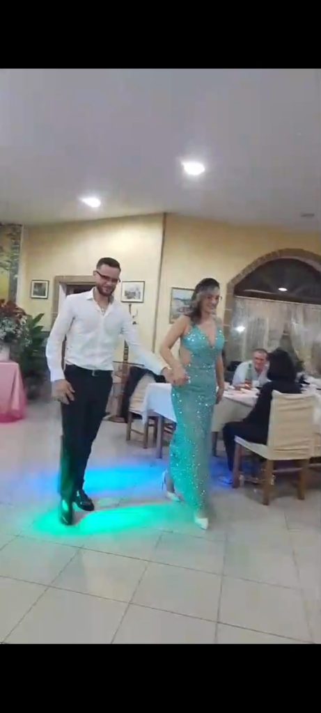 Grande festa per i 30 anni di Luisa Coppola alla villa presso Fabiano di Marigliano con l’artista Alessandro Conte