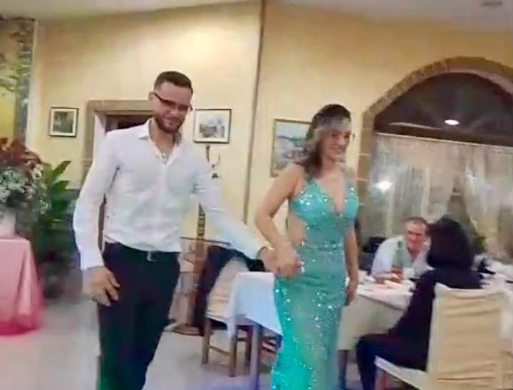 Grande festa per i 30 anni di Luisa Coppola alla villa presso Fabiano di Marigliano con l’artista Alessandro Conte