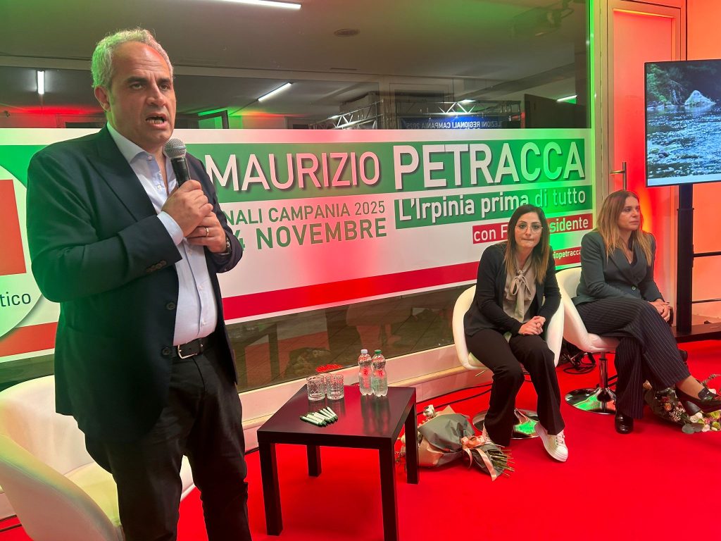 Regionali, Maurizio Petracca ufficializa la candidatura: “L’Irpinia resta la mia priorità” Regionali, Maurizio Petracca ufficializa la candidatura: “L’Irpinia resta la mia priorità”