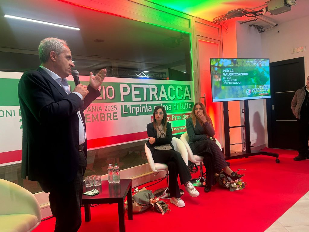 Regionali, Maurizio Petracca ufficializa la candidatura: “L’Irpinia resta la mia priorità” Regionali, Maurizio Petracca ufficializa la candidatura: “L’Irpinia resta la mia priorità”