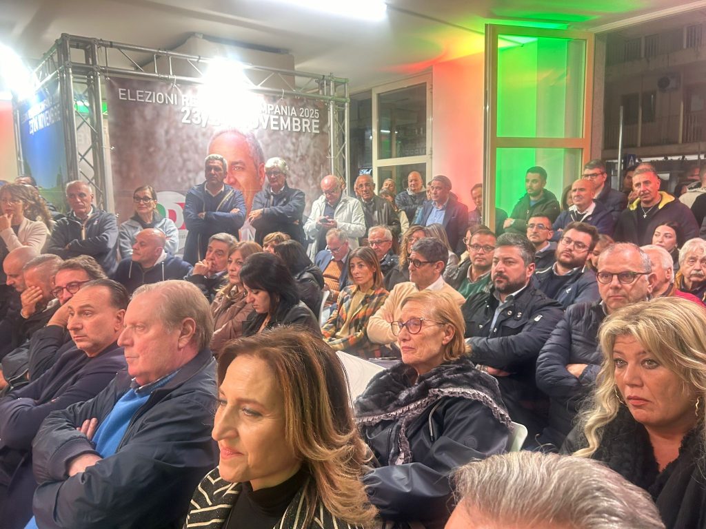 Regionali, Maurizio Petracca ufficializa la candidatura: “L’Irpinia resta la mia priorità” Regionali, Maurizio Petracca ufficializa la candidatura: “L’Irpinia resta la mia priorità”