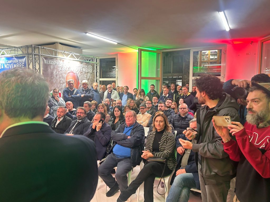 Regionali, Maurizio Petracca ufficializa la candidatura: “L’Irpinia resta la mia priorità” Regionali, Maurizio Petracca ufficializa la candidatura: “L’Irpinia resta la mia priorità”