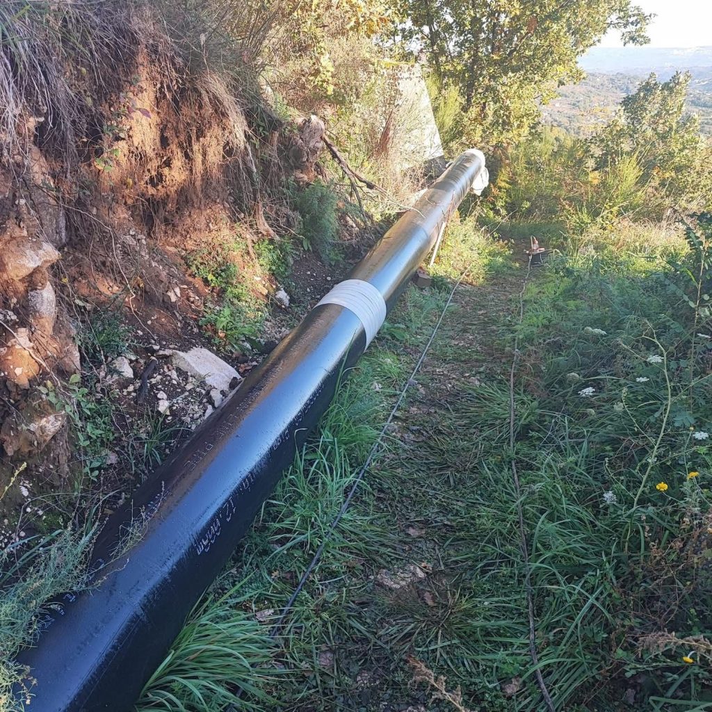 Cassano Irpino, grave guasto alla pompa dell’acquedotto: lavori in corso per il ripristino.(Foto)
