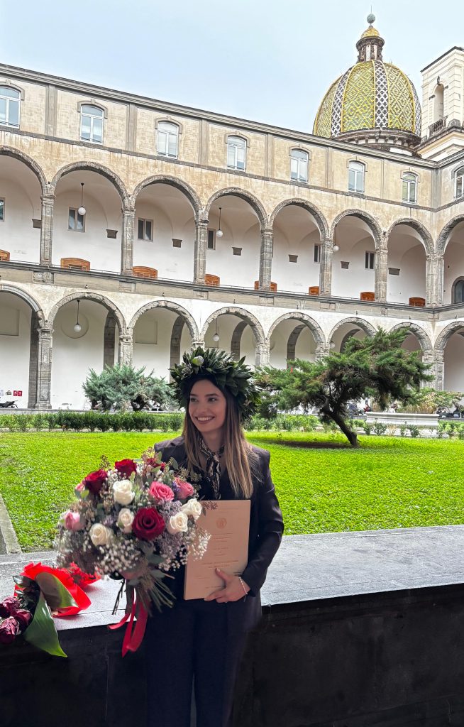 Avella: Ilaria Falco dottoressa in Lettere, gli auguri della famiglia e del fidanzato