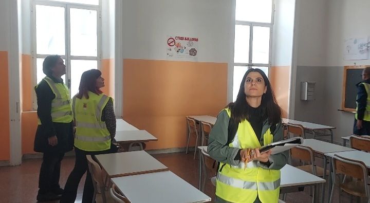 Istituti scolastici superiori, visionati 25 edifici. Non sono emerse criticità.  Il presidente Buonopane: “L’attività va avanti. Controllati anche ponti e viadotti. Esito positivo dal monitoraggio”