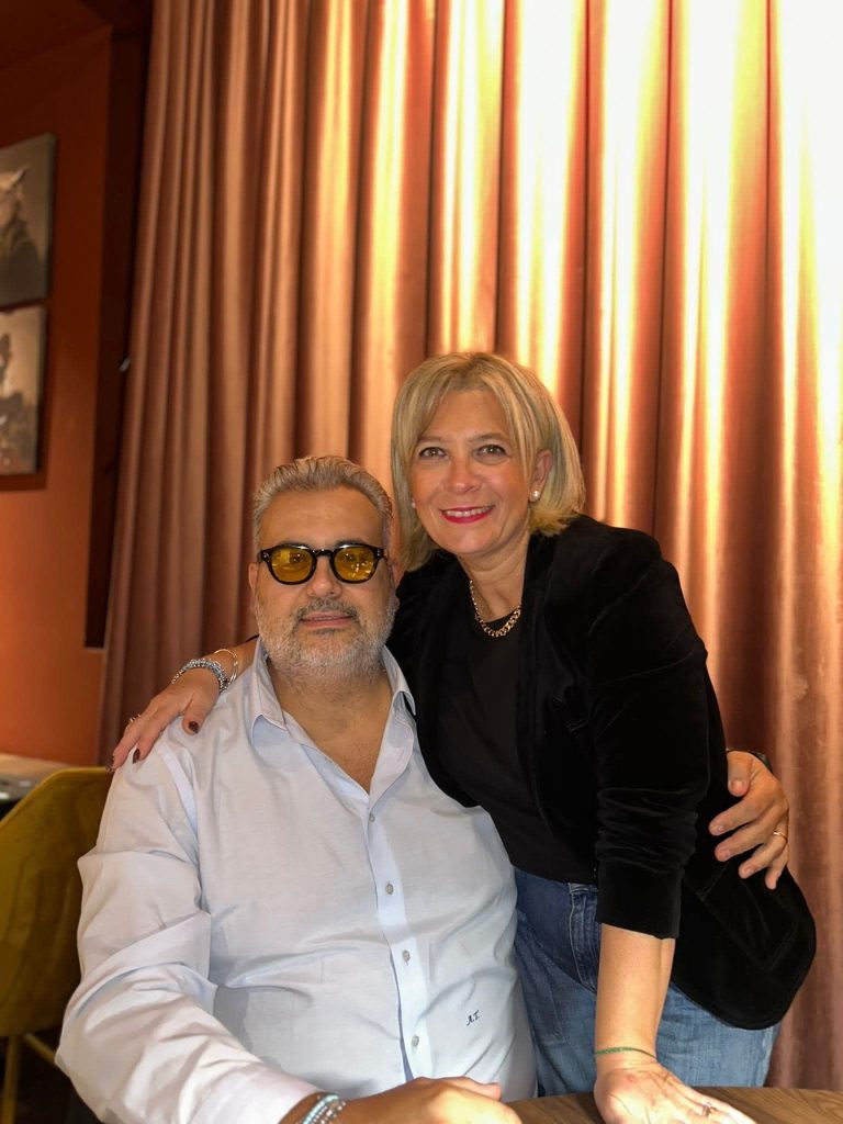 SAN PAOLO BEL SITO. Trifone e Annalisa festeggiano 25 anni d’amore SAN PAOLO BEL SITO. Trifone e Annalisa festeggiano 25 anni d’amore