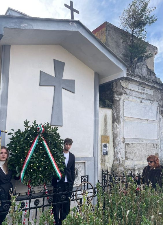 NOLA. Nel segno della memoria. Il sacrificio di Antonio Barone e il dovere della pace NOLA. Nel segno della memoria. Il sacrificio di Antonio Barone e il dovere della pace