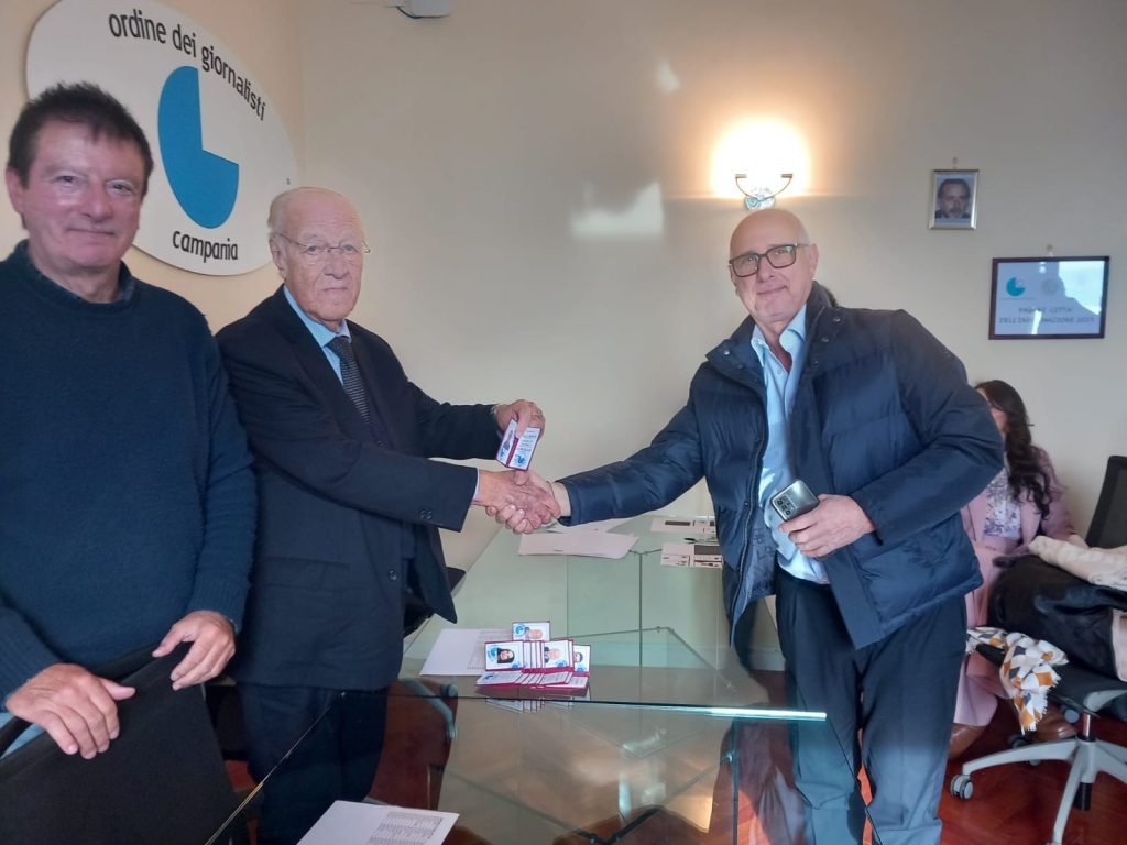 La redazione di BINews celebra il nuovo traguardo di Saverio Candela