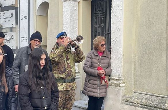 8e5937d8-12d2-4eb8-9ecd-c50bb02685fb