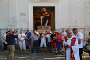 Sperone, l’Amministrazione Comunale celebra i vent’anni di sacerdozio di Don Reinaldo e gli rivolge i più sentiti auguri