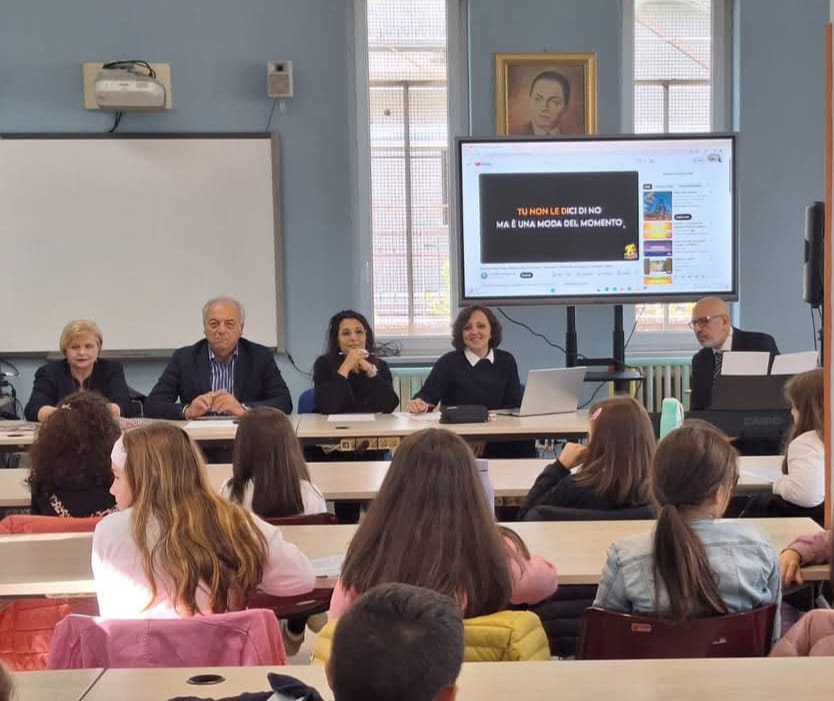 Sedici voci per sognare: all’I.C.S. Mons.P.Guerriero di Avella nasce il Coro d’Istituto per l’opera “Al lupo al lupo”