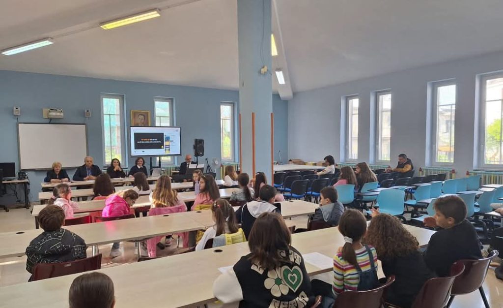 Sedici voci per sognare: all’I.C.S. Mons.P.Guerriero di Avella nasce il Coro d’Istituto per l’opera “Al lupo al lupo”