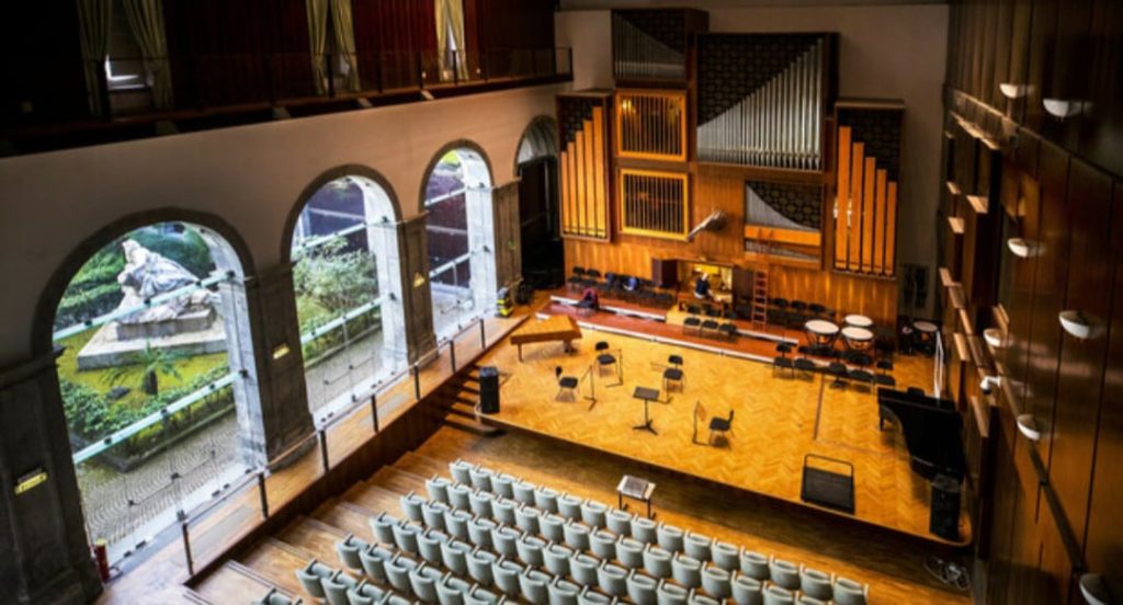 Sedici voci per sognare: all’I.C.S. Mons.P.Guerriero di Avella nasce il Coro d’Istituto per l’opera “Al lupo al lupo”