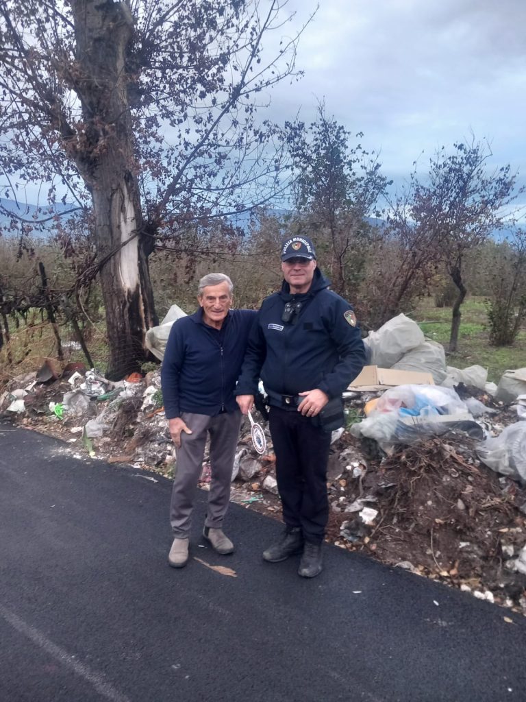 Terzigno – Controlli serrati contro l’abbandono dei rifiuti: multe e identificazioni in via Mauro Vecchio