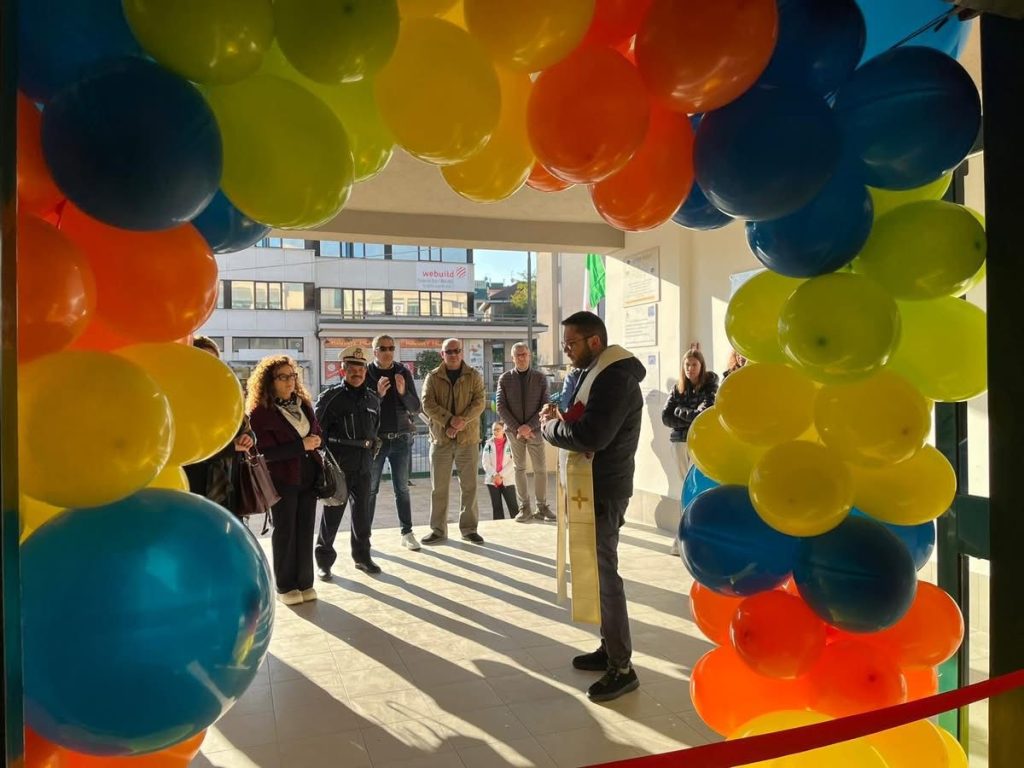 Grottaminarda, inaugurata la nuova ala della Scuola Media dopo i lavori di adeguamento sismico: “Una delle strutture più sicure d’Irpinia”