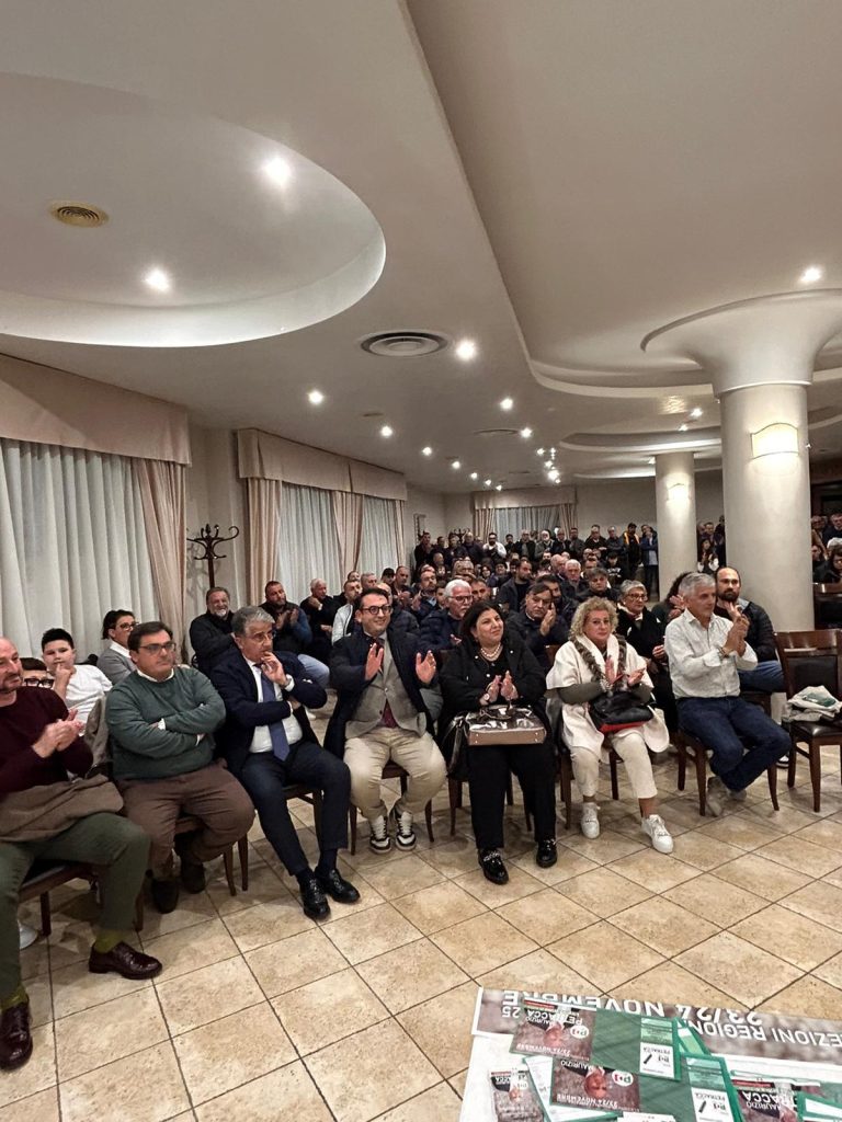 Ad Avella confronto pubblico con il candidato regionale Maurizio Petracca: la consigliera Tonia Caruso espone le criticità del territorio