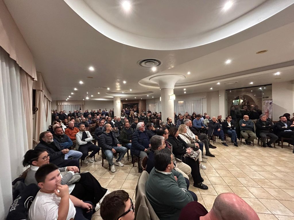 Ad Avella confronto pubblico con il candidato regionale Maurizio Petracca: la consigliera Tonia Caruso espone le criticità del territorio