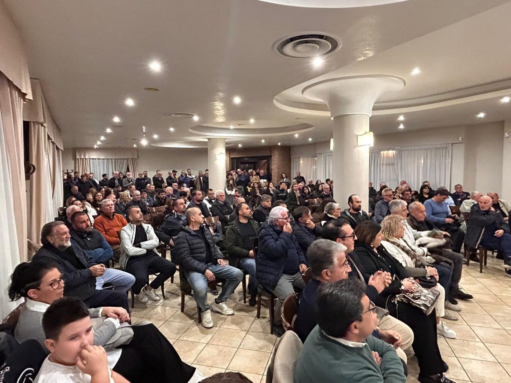 Ad Avella confronto pubblico con il candidato regionale Maurizio Petracca: la consigliera Tonia Caruso espone le criticità del territorio