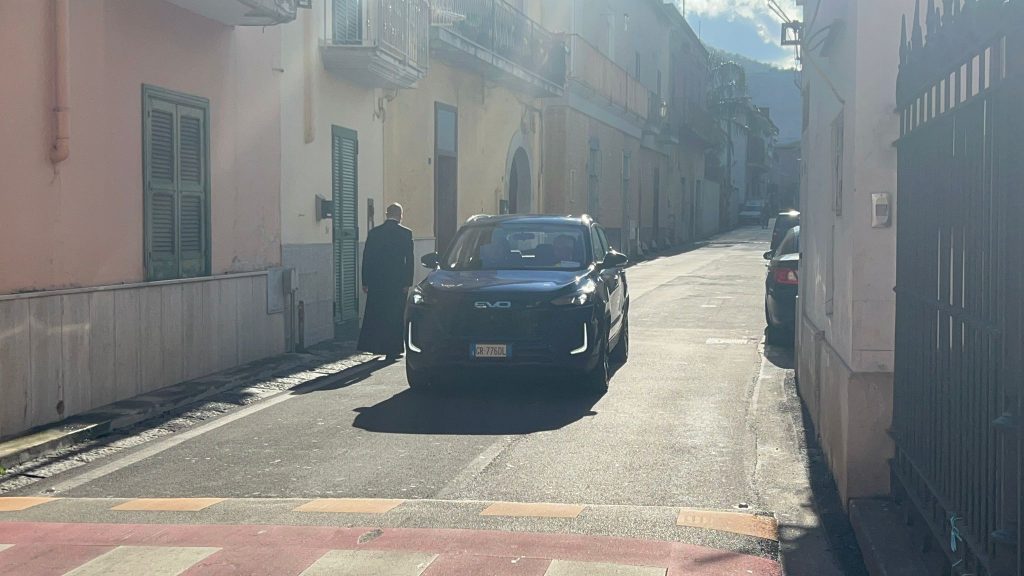 Tufino ritrova il suo cuore spirituale: riaperta la Chiesa di San Bartolomeo nella solennità di Cristo Re. Video e Foto Tufino ritrova il suo cuore spirituale: riaperta la Chiesa di San Bartolomeo nella solennità di Cristo Re. Video e Foto