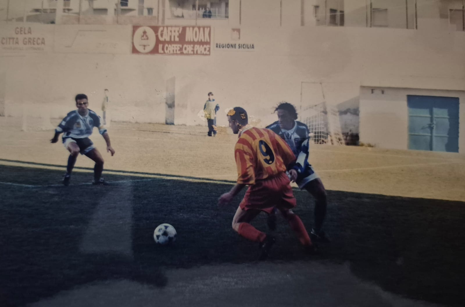 Palloni di cuoio e calciatori di una volta: Quattordicesima puntata – Francesco Bianco, il guerriero silenzioso del centrocampo (Foto)