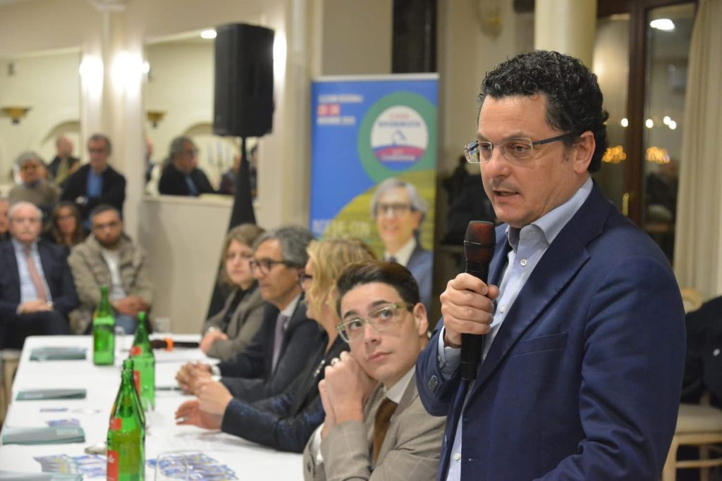 Montoro, piena partecipazione per la tappa del tour “Cuore d’Irpinia” di Enzo Alaia