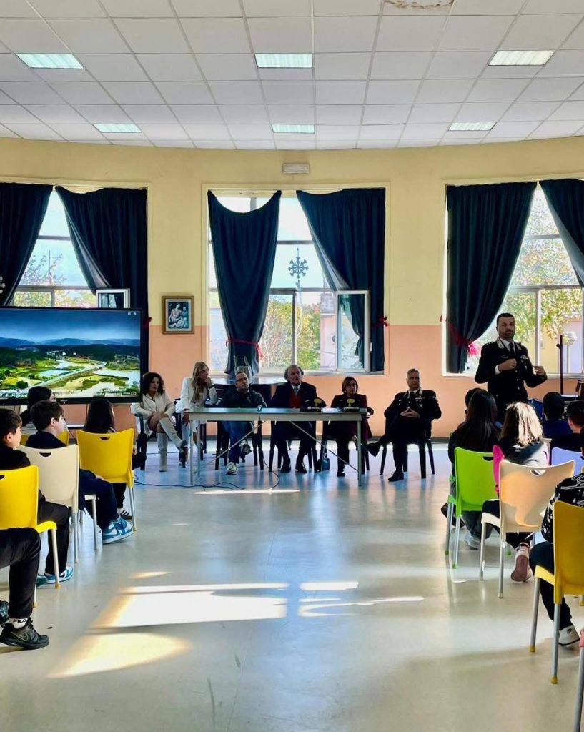 Camposano, a scuola si parla di bullismo e cyberbullismo: incontro formativo con Carabinieri e istituzioni