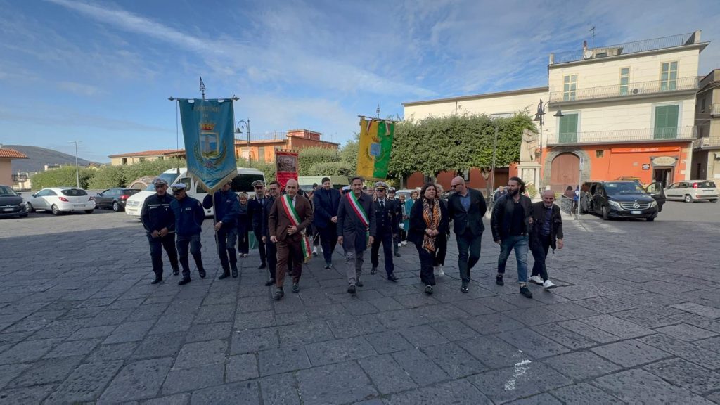 A Mugnano del Cardinale il sindaco Gennaro D’Acunzi celebra il Patto di Amicizia: “Costruiamo ponti, non barriere”