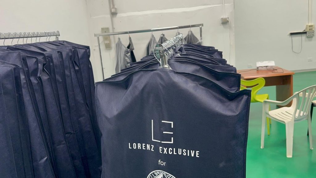 U.S. Avellino, svelata la nuova eleganza: consegnati gli abiti ufficiali 25 26(foto)