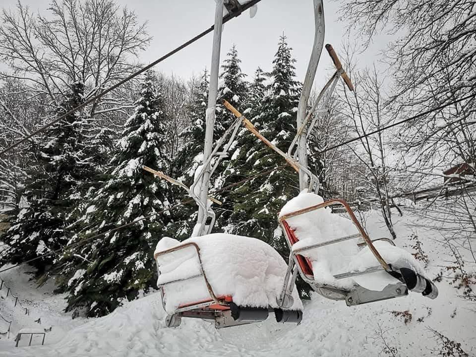Maltempo in Irpinia: pioggia intensa, nebbia fitta e neve in arrivo in montagna