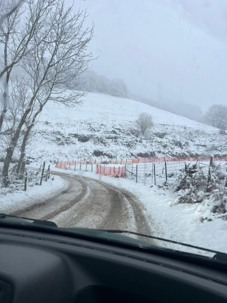 Neve a Piano di Pecora: Colliano si risveglia in un silenzio d’inverno