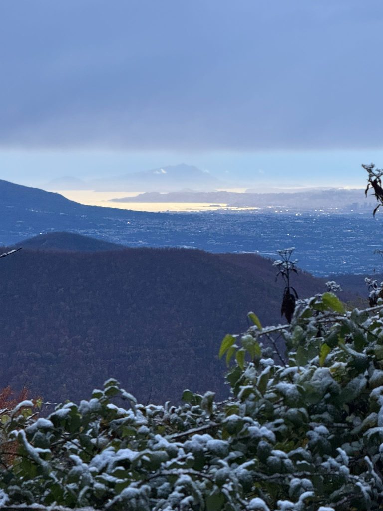 La neve torna a Mugnano del Cardinale: Campo di Spina si risveglia imbiancato