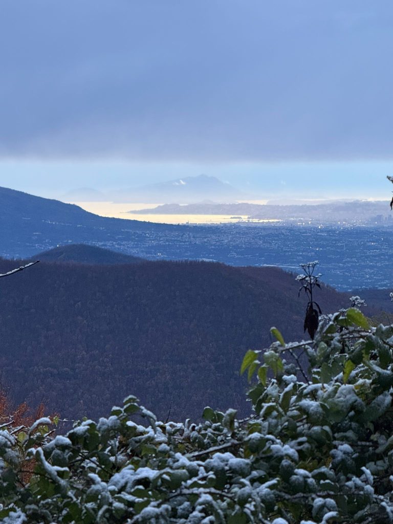 La neve torna a Mugnano del Cardinale: Campo di Spina si risveglia imbiancato