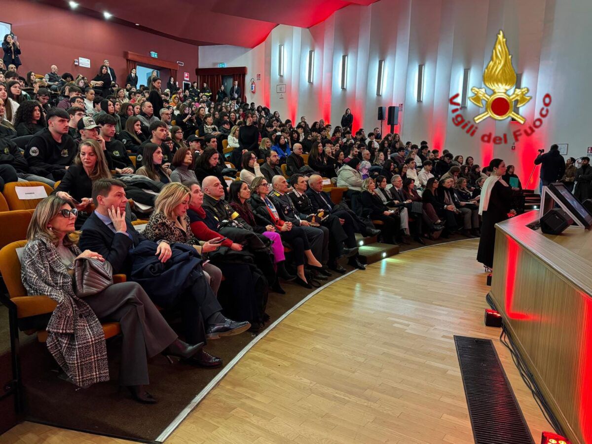 Avellino, al Conservatorio Cimarosa la Giornata contro la violenza di genere: protagoniste anche le vigili del fuoco