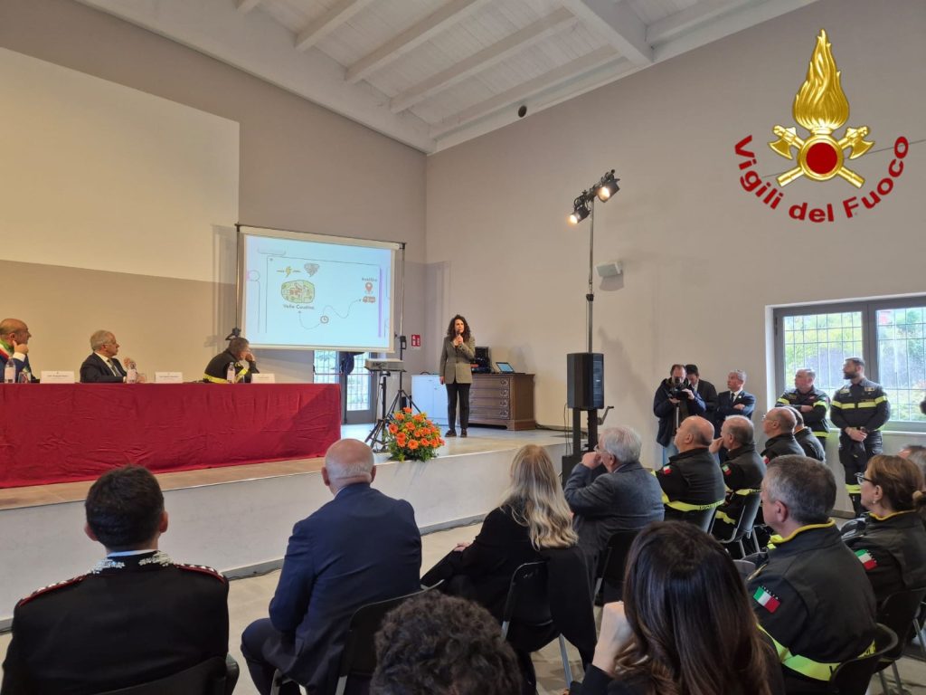 San Martino Valle Caudina: presentato il progetto per il nuovo Distaccamento dei Vigili del Fuoco. San Martino Valle Caudina: presentato il progetto per il nuovo Distaccamento dei Vigili del Fuoco.
