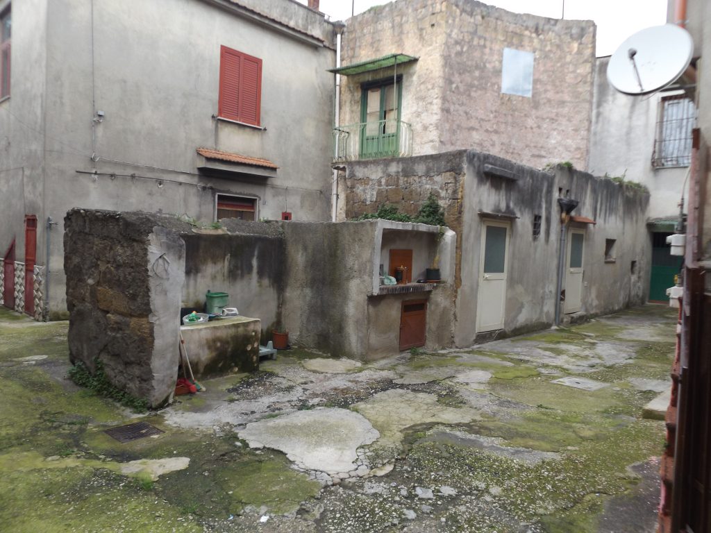BAIANO. Un viaggio nella memoria: la vita nei cortili dei Vesuni