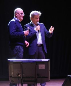 BAIANO. Per i 31 anni de L’Incontro. Omaggio con brio alla Napoli canora. Fantastico e spettacolare pout pourri  al Colosseo. FOTO
