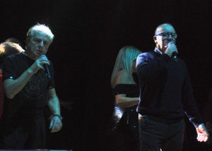 BAIANO. Per i 31 anni de L’Incontro. Omaggio con brio alla Napoli canora. Fantastico e spettacolare pout pourri  al Colosseo. FOTO