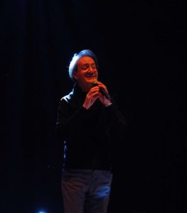 BAIANO. Per i 31 anni de L’Incontro. Omaggio con brio alla Napoli canora. Fantastico e spettacolare pout pourri  al Colosseo. FOTO