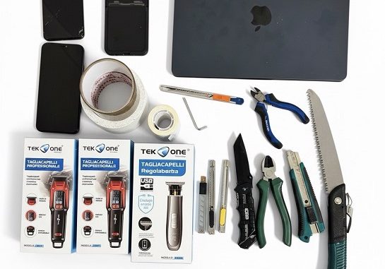 foto-materiale-sequestrato-dal-comm.to-di-ariano-irpino-545x617