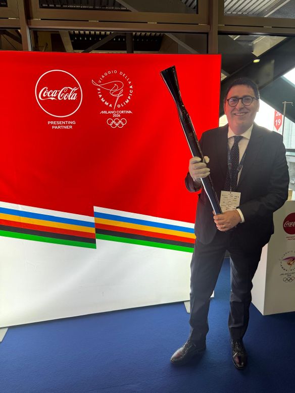 Un montefortese tra i tedofori, il plauso dellamministrazione e linvito ufficiale in consiglio comunale