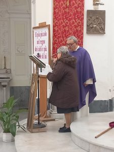 Baiano, la tradizione delle “Messe ‘e notte”: dall’Altare di S. Stefano una preghiera per la Pace nel mondo. Baiano, la tradizione delle “Messe ‘e notte”: dall’Altare di S. Stefano una preghiera per la Pace nel mondo.