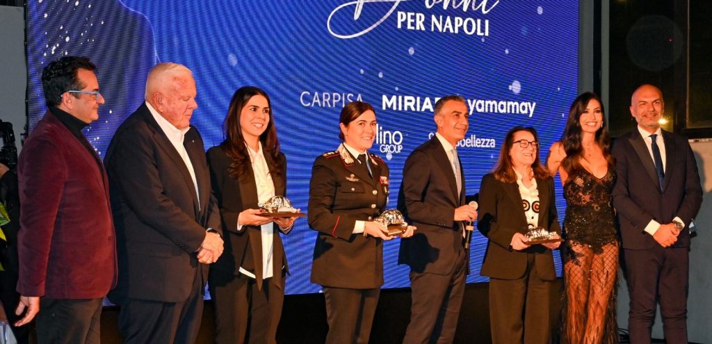 Premio “Donne per Napoli”, parata di stelle per la decima edizione: l’Hbtoo celebra l’eccellenza al femminile Premio “Donne per Napoli”, parata di stelle per la decima edizione: l’Hbtoo celebra l’eccellenza al femminile