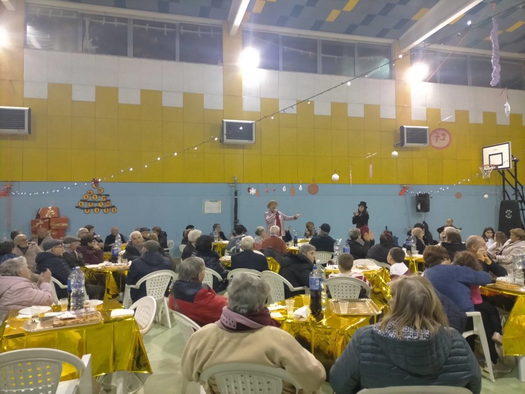 Sperone, grande successo per la Festa Sociale dell’Anziano. Comunità riunita tra musica, sorrisi e condivisione. VIDEO