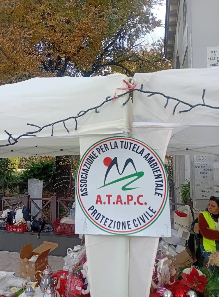 Visciano: Grande partecipazione al Mercatino di Beneficenza del 7 e 8 dicembre. Attesa per il gran finale del 13 dicembre Visciano: Grande partecipazione al Mercatino di Beneficenza del 7 e 8 dicembre. Attesa per il gran finale del 13 dicembre