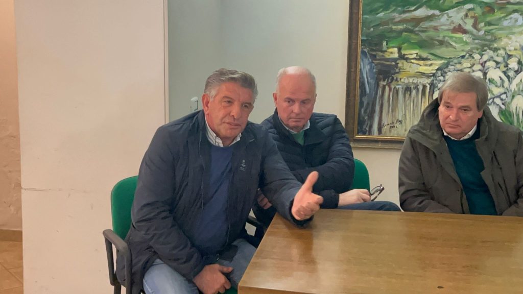 Avella, il consiglio comunale boccia la casa‑albergo per anziani: il sindaco motiva con l’impatto ambientale. Chiara Cacace: la politica è una cosa seria