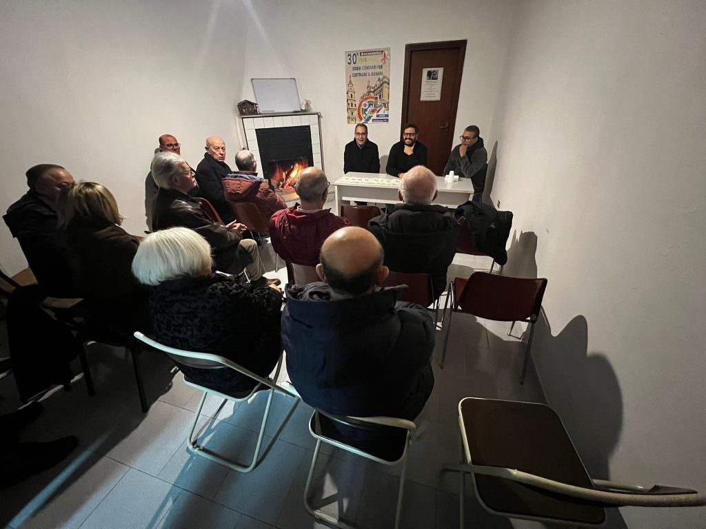 Ad Avella la poesia diventa memoria: con l’evento dedicato all’opera Ostia – 10 Foglie 10 Poesie di Stefano Cortese